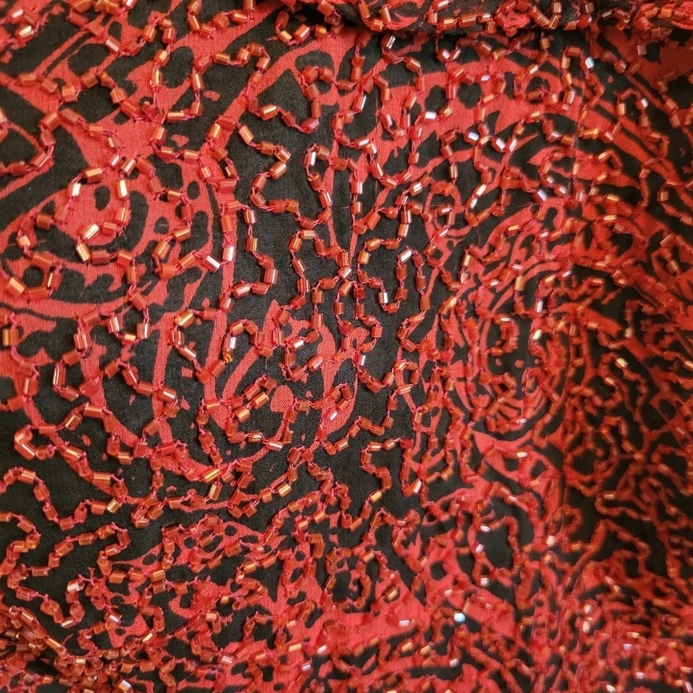 Vintage Y2K Andretta Donatello Red Black Paisley Beaded Silk Sleeveless Blouse - Picture 7 of 13